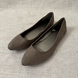 Gap Pointed Suede Olive Green Silver Studded Pointed Toe Flats 9